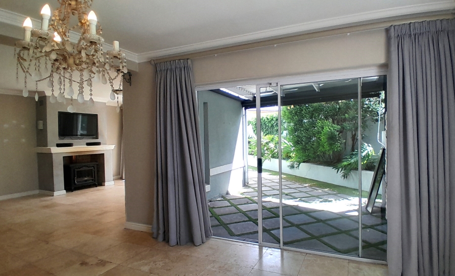 5 Bedroom Property for Sale in Big Bay Western Cape